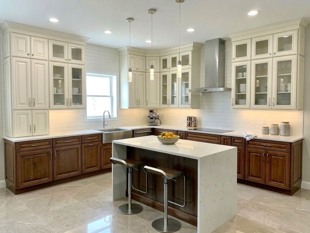 Real estate photography of a luxury kitchen in Tallahassee